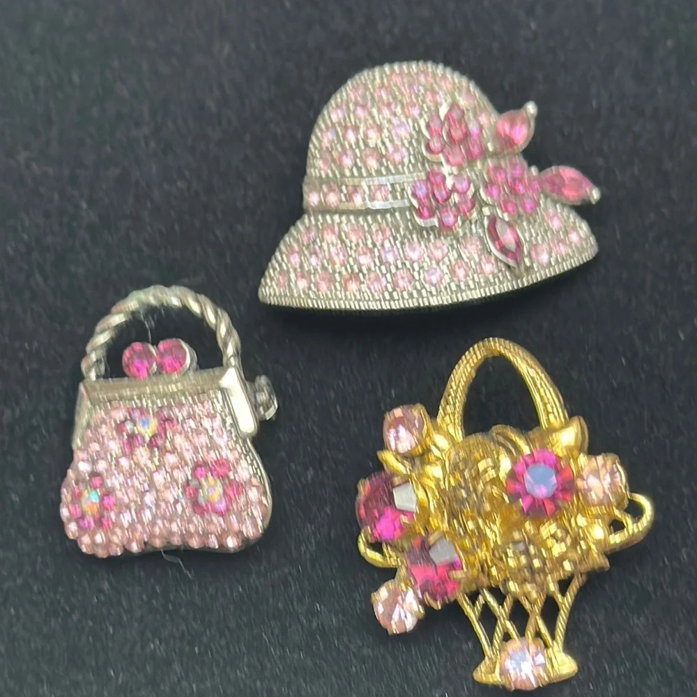 Scatter pins (3) lot in Silver & Gold Metal with Crystals Brooch Set - 1” - Picture 1 of 8